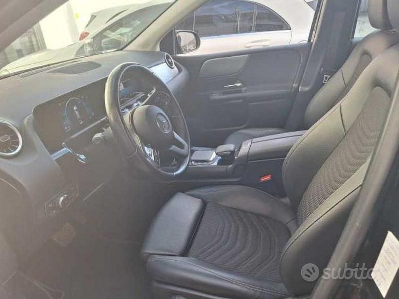 Usata Mercedes B180 116 CV (85 kW) 2022 Nero Monovolume