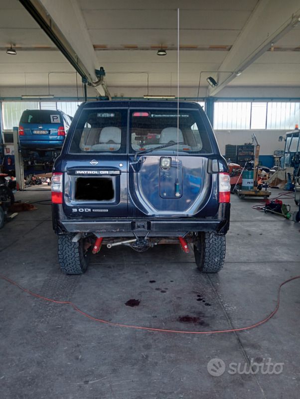 Blu Usata 2000 Nissan Patrol SUV | 18.000 € (Molto cara) - Immagine 1/4