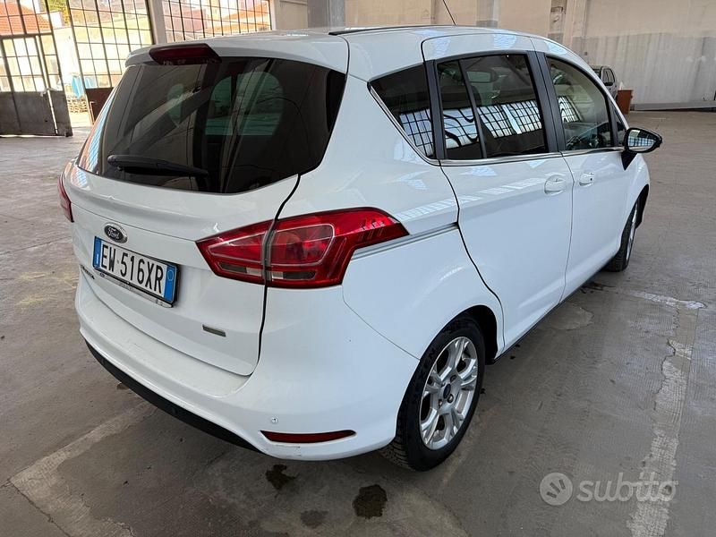 Usata Ford B-MAX Business Edition 100 CV (73 kW) 2014 Bianco Monovolume