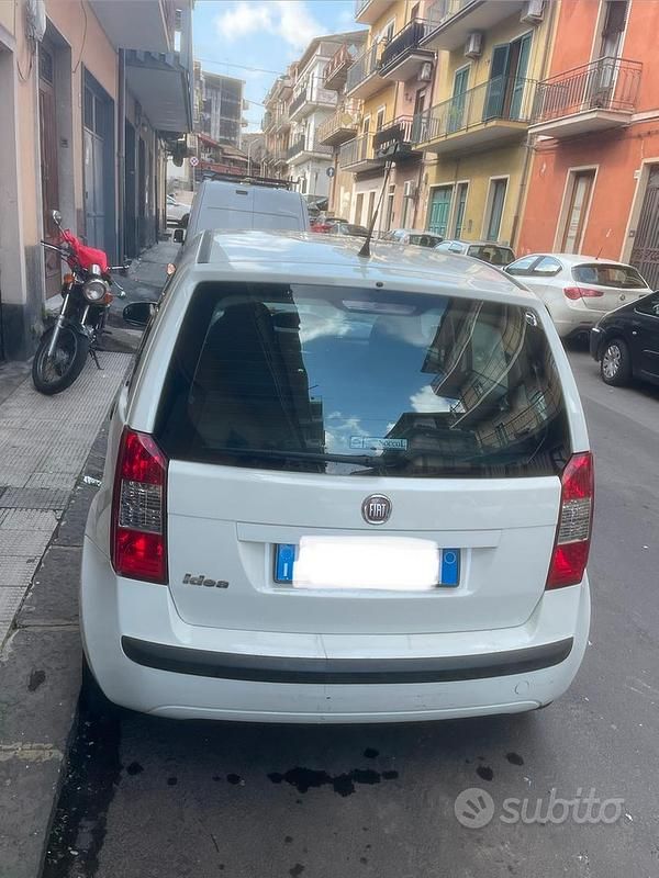 Usata Fiat Idea 69 CV (50 kW) 2012 Bianco Monovolume