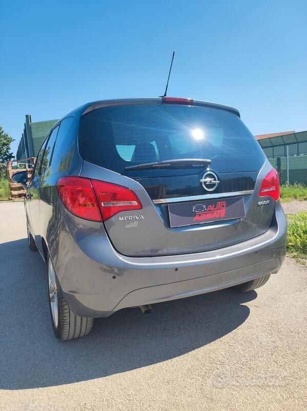 Usata Opel Meriva 95 CV (69 kW) 2017 Grigio Monovolume