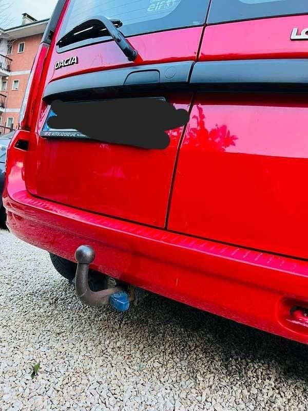 Usata Dacia Logan MCV Lauréate 84 CV (61 kW) 2011 Rosso Station wagon