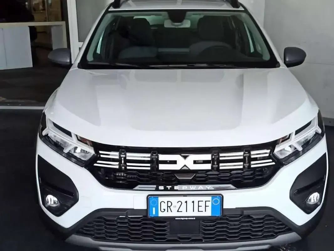 Usata Dacia Sandero Expression 101 CV (74 kW) 2023 Bianco Berlina