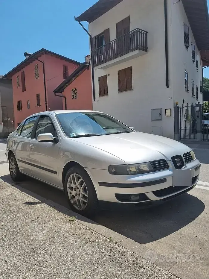 Usata Seat Toledo 90 CV (66 kW) 2001 Grigio Berlina