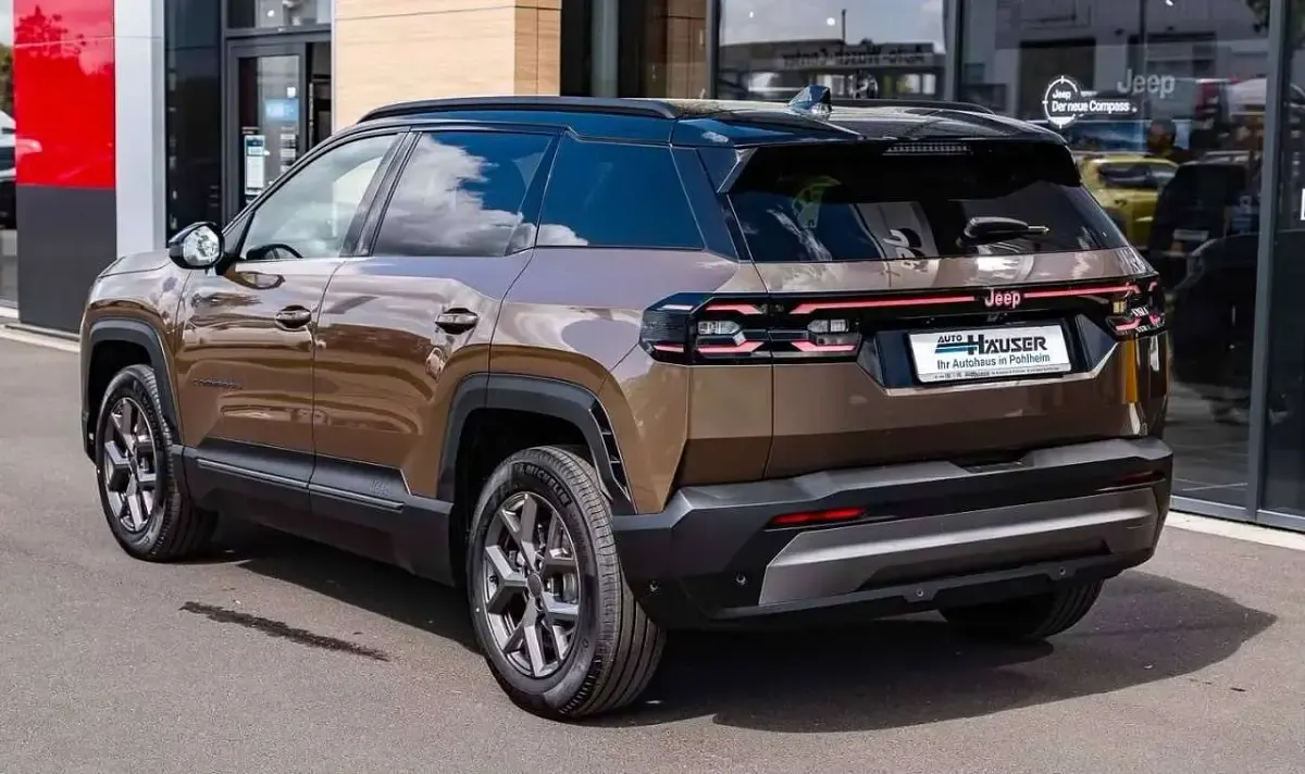 Nuova Jeep Compass 145 CV (106 kW) 2026 Bronzo SUV