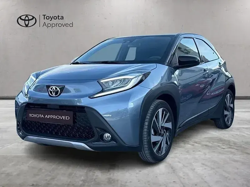 Usata Toyota Aygo X Lounge 72 CV (52 kW) 2025 SUV