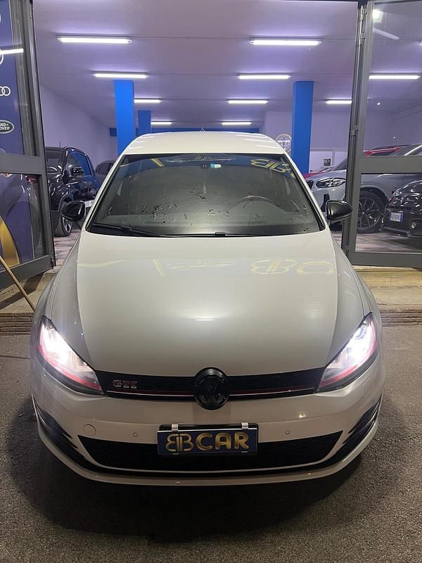 Bianco Usata 2014 VW Golf VII GTI Tre volumi | 18.900 € - Immagine 1/4