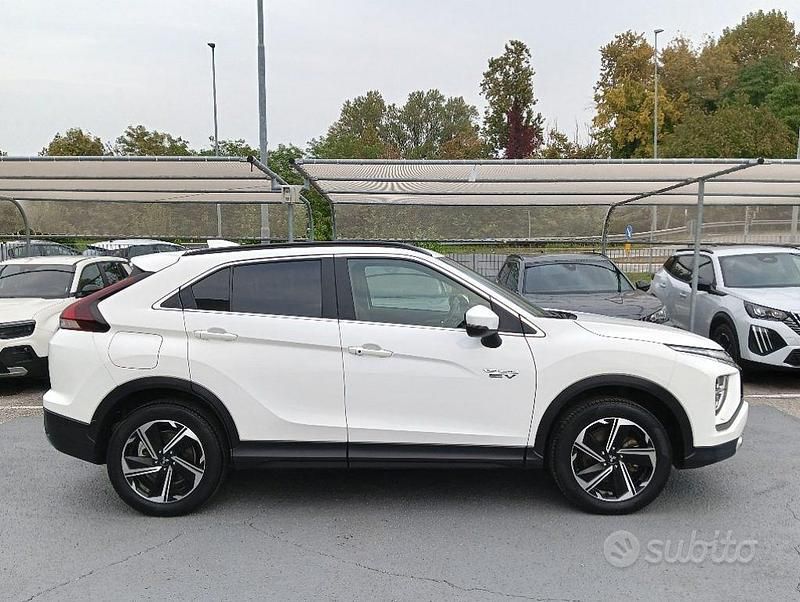 Usata Mitsubishi Eclipse Cross Instyle 98 CV (72 kW) 2022 Bianco SUV
