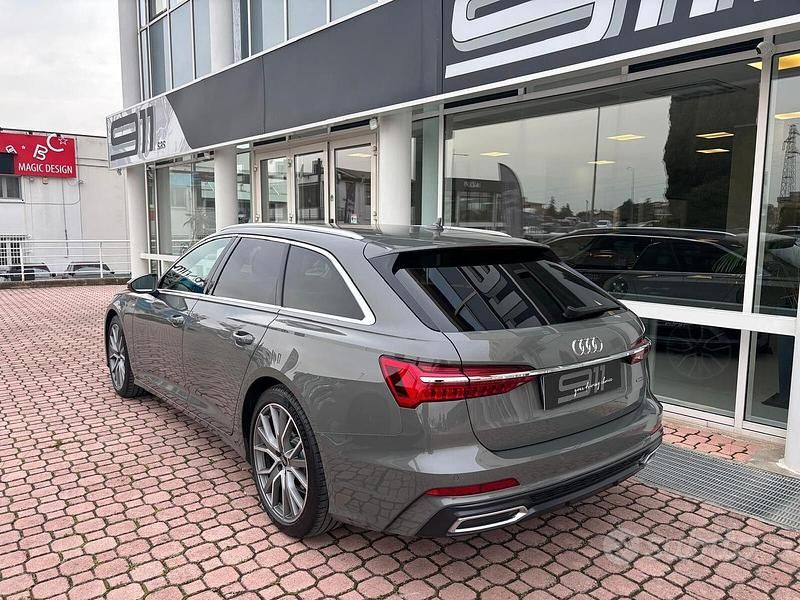Usata Audi A6 Business Plus 204 CV (150 kW) 2022 Grigio Station wagon