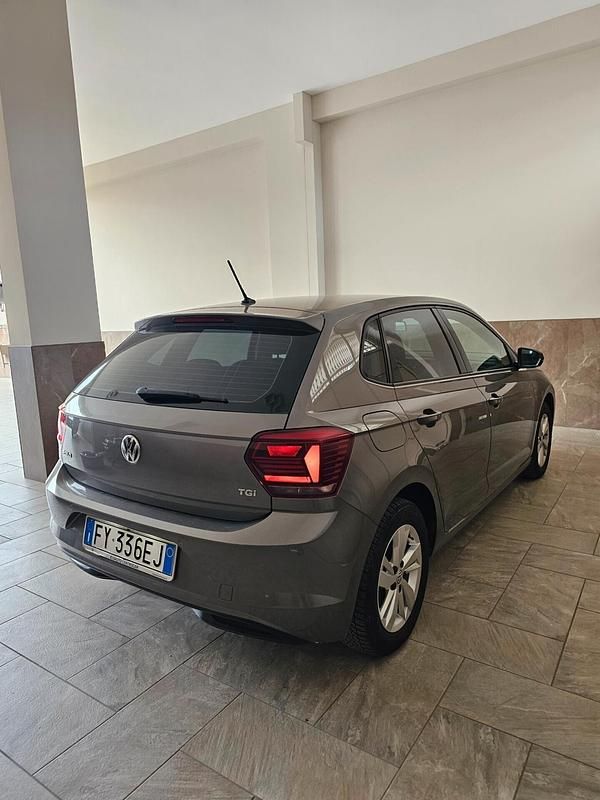 Usata VW Polo Comfortline 89 CV (65 kW) 2019 Grigio Berlina