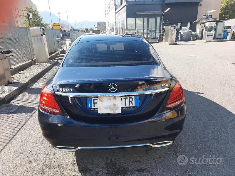 Begagnad Mercedes C200 Exclusive 184 HK (135 kW) 2017 Blå Sedan
