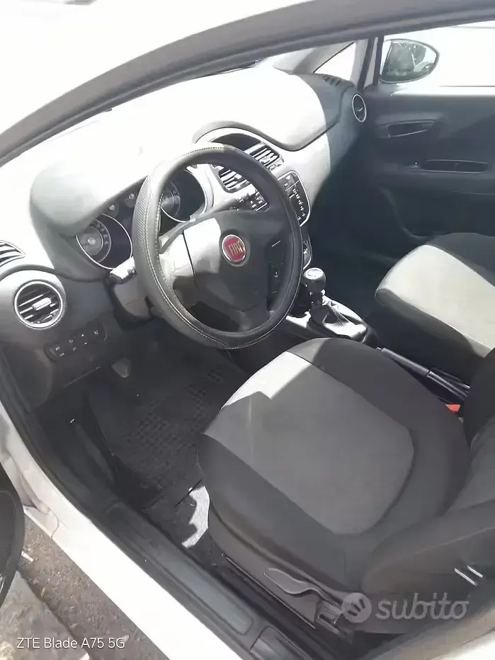 Usata Fiat Grande Punto 65 CV (47 kW) 2016 Bianco Utilitaria