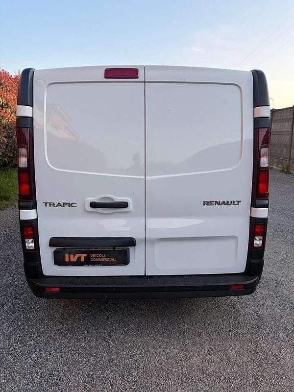 Begagnad Renault Trafic 125 HK (91 kW) 2017 Vit Minibuss