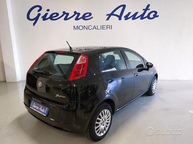 Usata Fiat Grande Punto 65 CV (47 kW) 2010 Nero Utilitaria