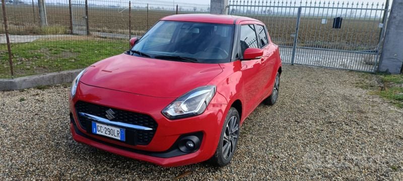 Usata 2021 Suzuki Swift Tre volumi | 13.000 € (Ottimo prezzo) - Immagine 1/4