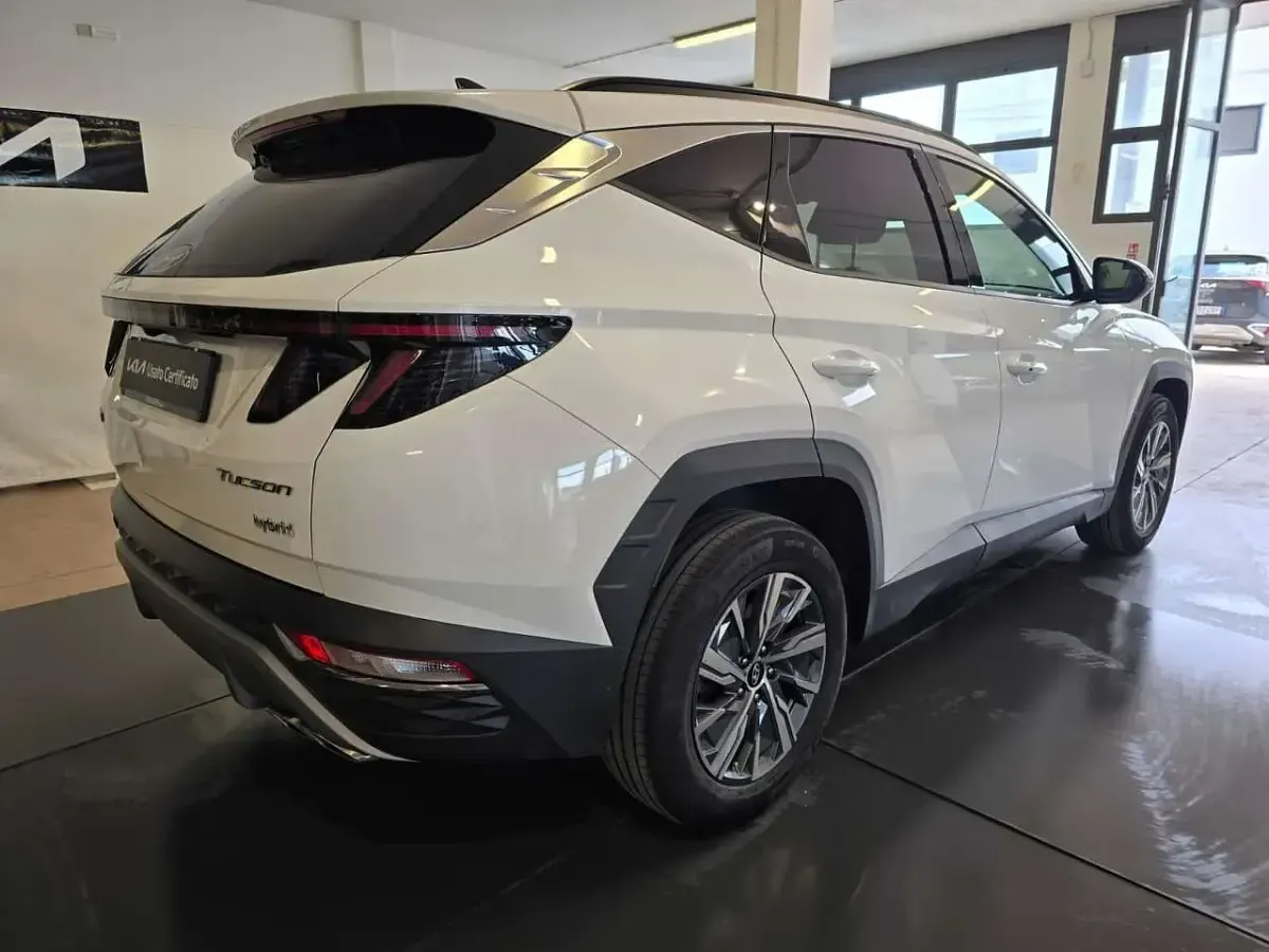 Usata Hyundai Tucson 230 CV (169 kW) 2022 Bianco SUV