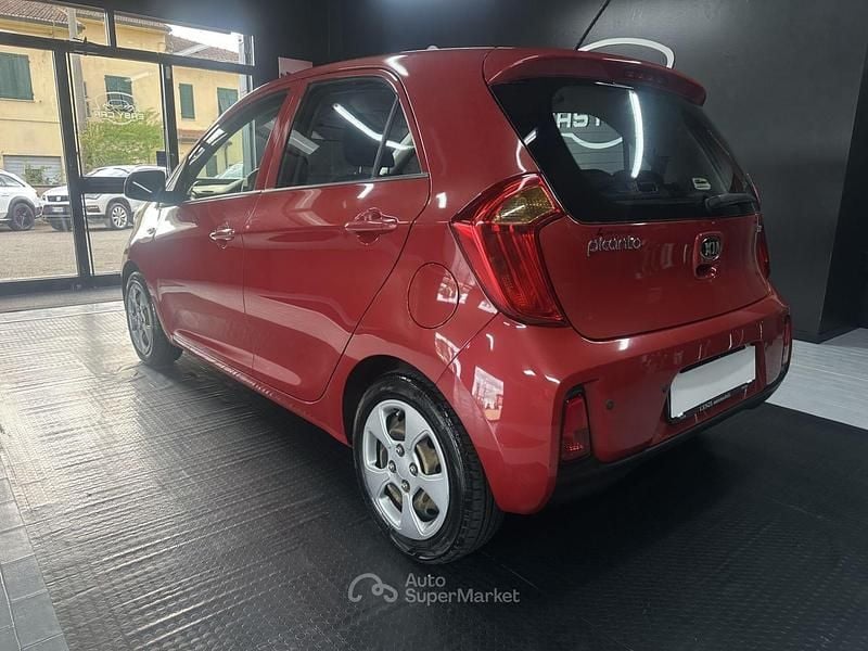 Usata Kia Picanto 68 CV (50 kW) 2016 Rosso Utilitaria