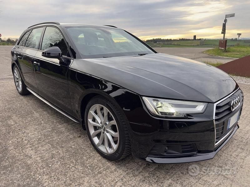 Usata Audi A4 Advanced 190 CV (139 kW) 2020 Nero Station wagon