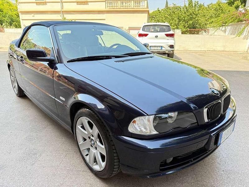 Usata BMW 320 Cabriolet 170 CV (125 kW) 2001 Blu/azzurro Cabrio