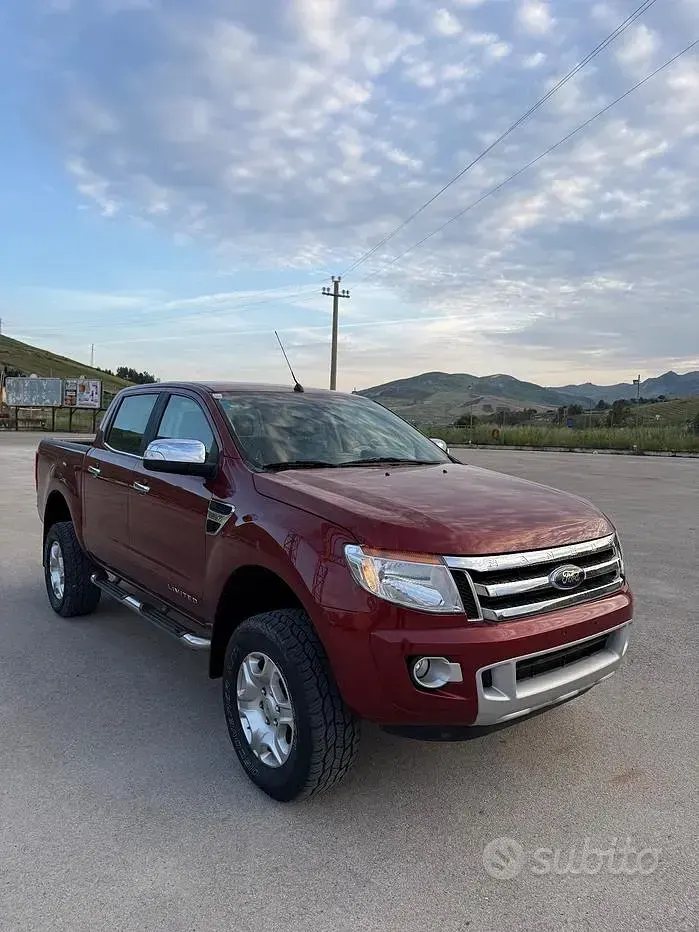 Usata Ford Ranger Limited 150 CV (110 kW) 2014 Rosso Pick-up