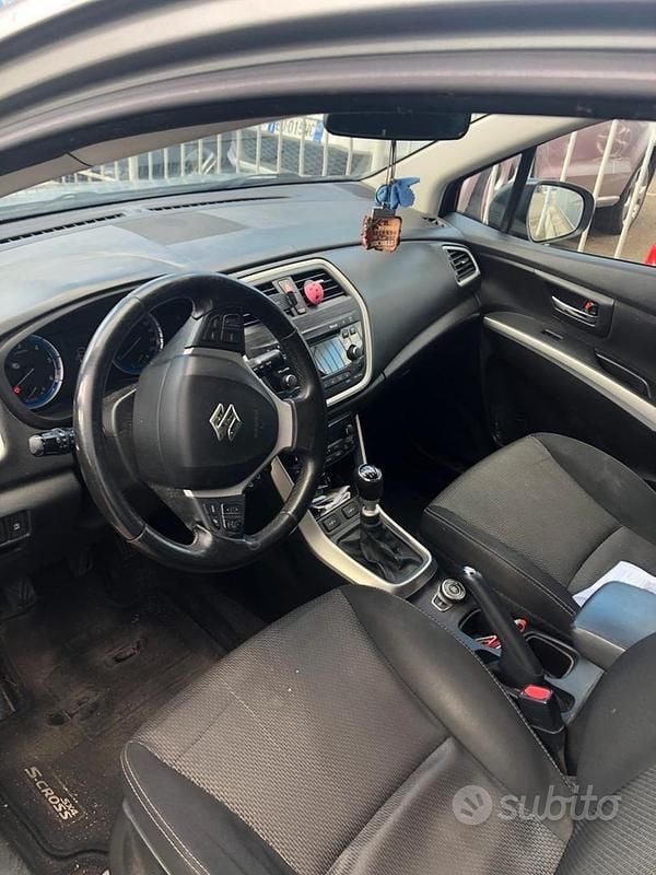 Usata Suzuki SX4 S-Cross 2015 Grigio SUV