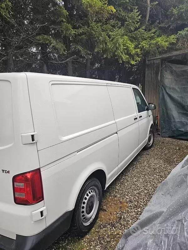 Usata VW Transporter 150 CV (110 kW) 2017 Bianco Furgone