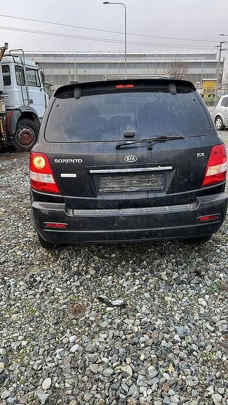 Usata Kia Sorento Active 140 CV (102 kW) 2005 Nero SUV