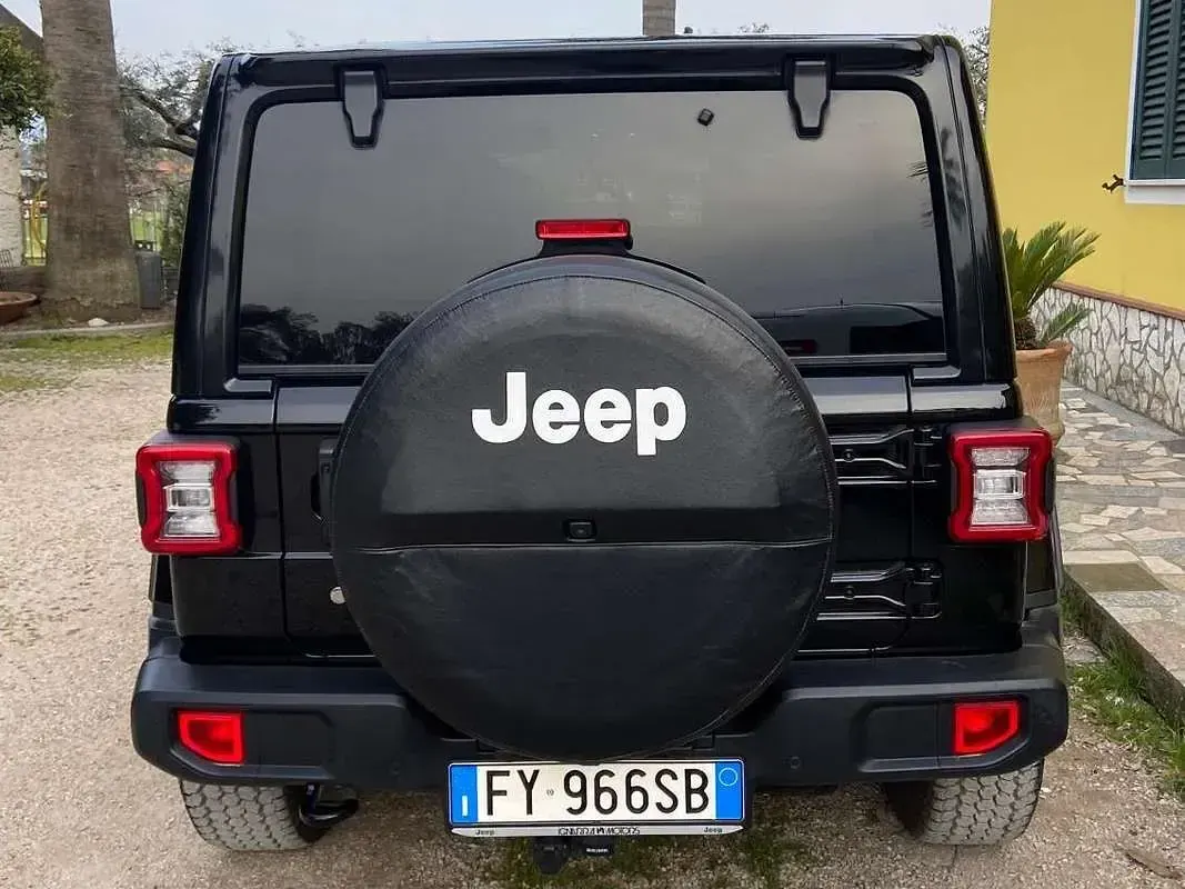 Usata Jeep Wrangler Sahara 200 CV (147 kW) 2020 Nero SUV