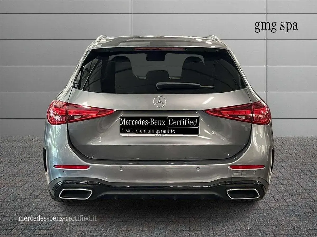 Usata Mercedes 220 Advanced 197 CV (144 kW) 2023 Grigio Station wagon