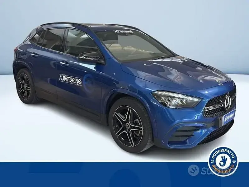 Usata Mercedes GLA180 Advanced Plus 116 CV (85 kW) 2024 Blu metallizzato SUV