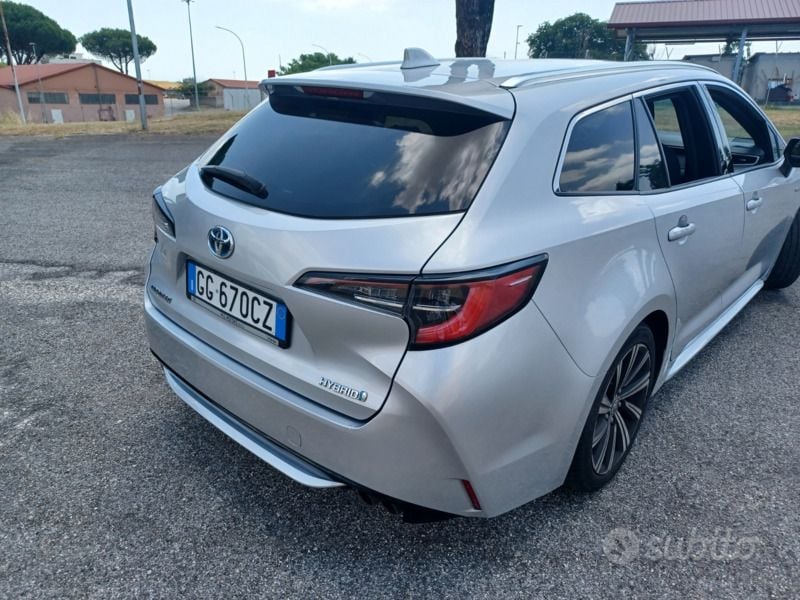 Usata Toyota Corolla Sport 179 CV (131 kW) 2021 Grigio Station wagon