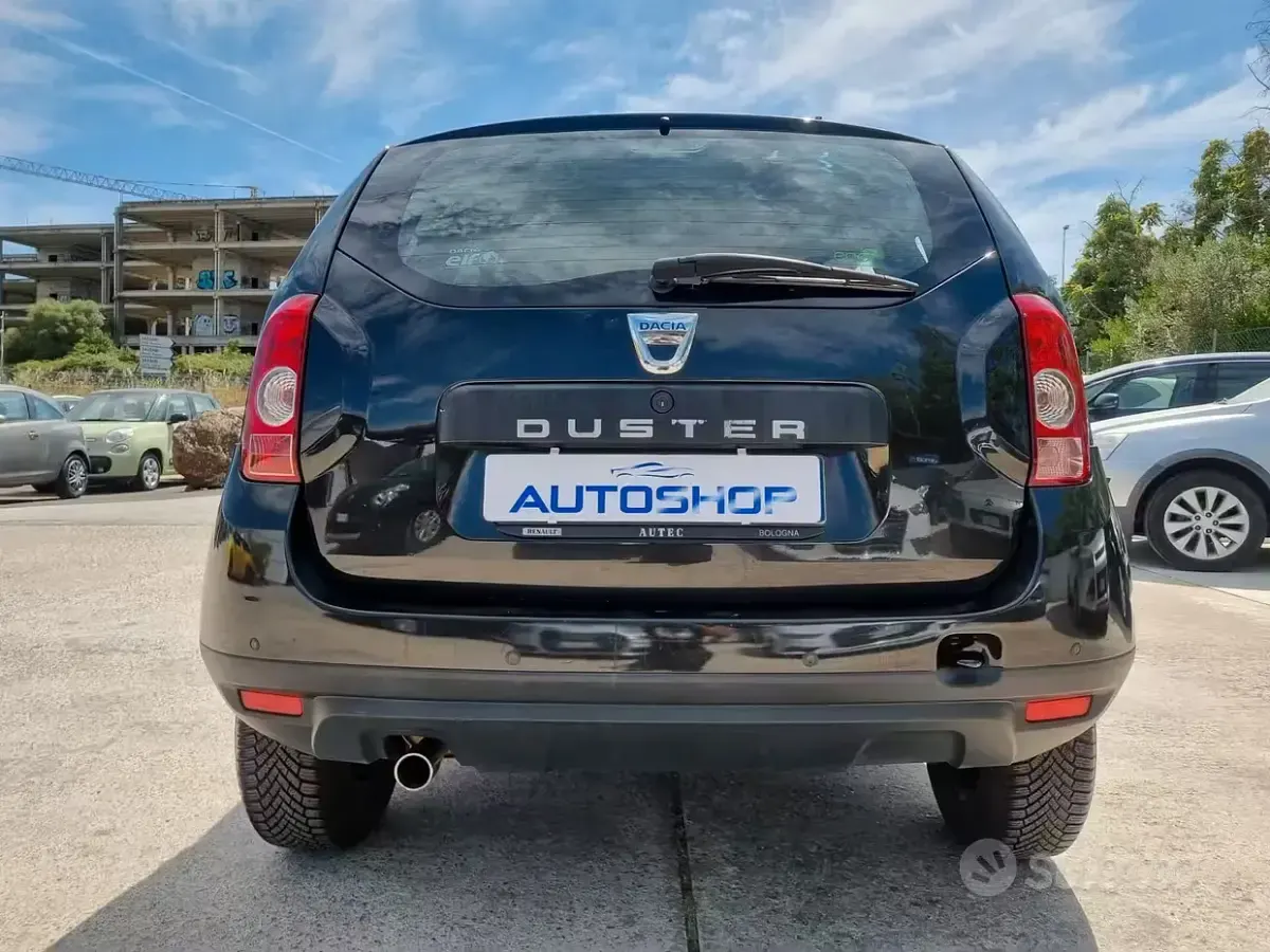 Usata Dacia Duster Lauréate 107 CV (78 kW) 2013 Nero SUV