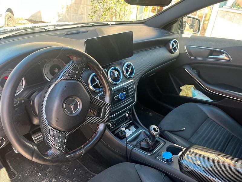 Usata Mercedes A180 AMG 109 CV (80 kW) 2015 Nero Berlina