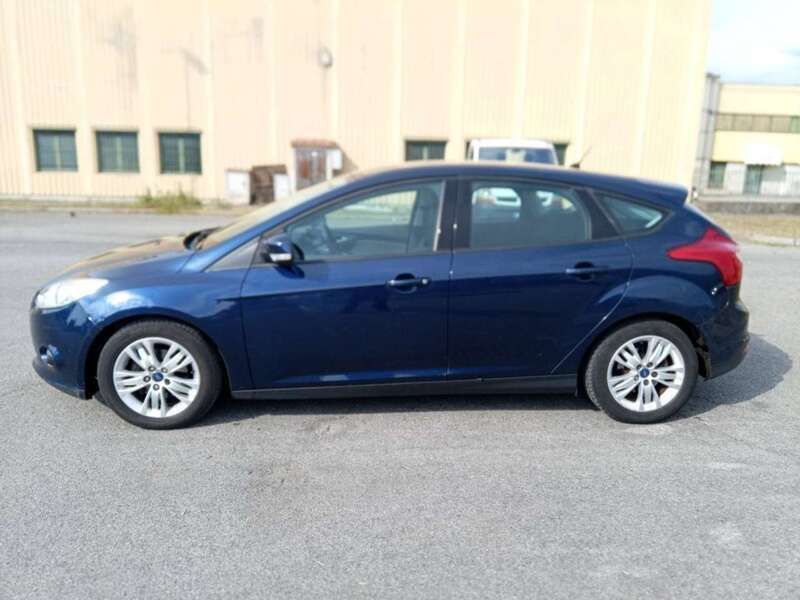 Usata Ford Focus 116 CV (85 kW) 2012 Blu/azzurro Berlina