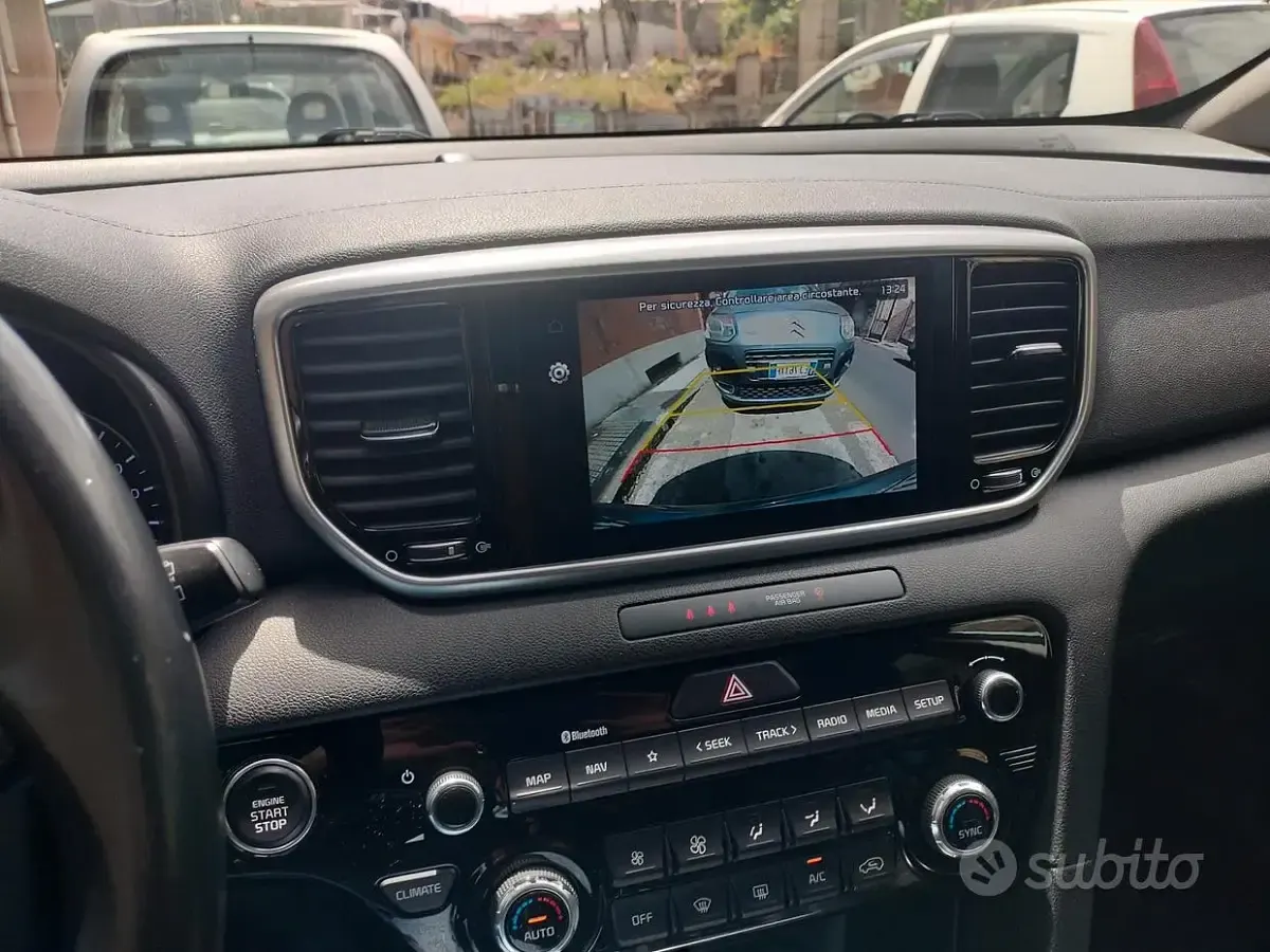 Usata Kia Sportage Style 115 CV (84 kW) 2021 Grigio SUV