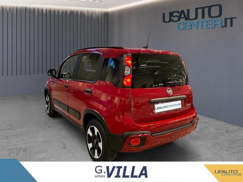 Usata Fiat Panda Cross Cross 70 CV (51 kW) 2024 Rosso Utilitaria