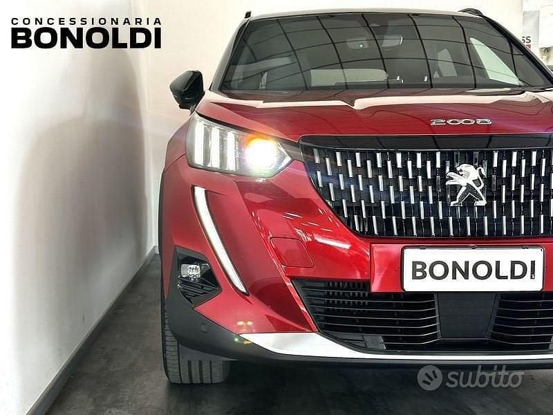 Usata Peugeot 2008 GT-line 131 CV (96 kW) 2021 Rosso SUV