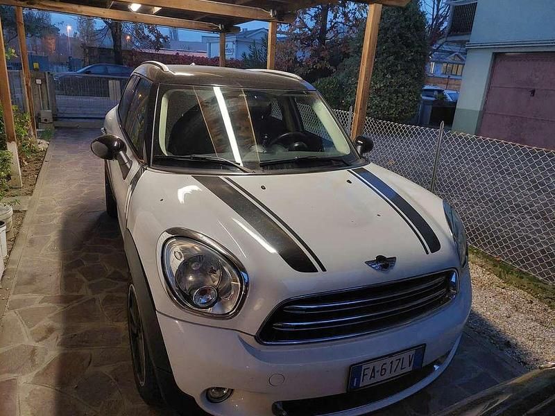 Usata Mini One D Countryman 90 CV (66 kW) 2015 Bianco SUV