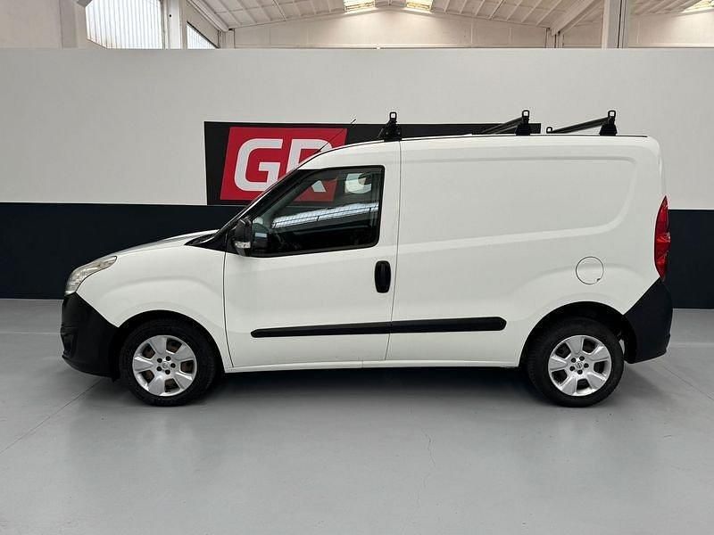 Usata Opel Combo 105 CV (77 kW) 2015 Other Furgone