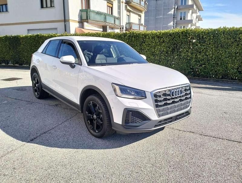 Usata Audi Q2 Admired 116 CV (85 kW) 2022 Bianco SUV