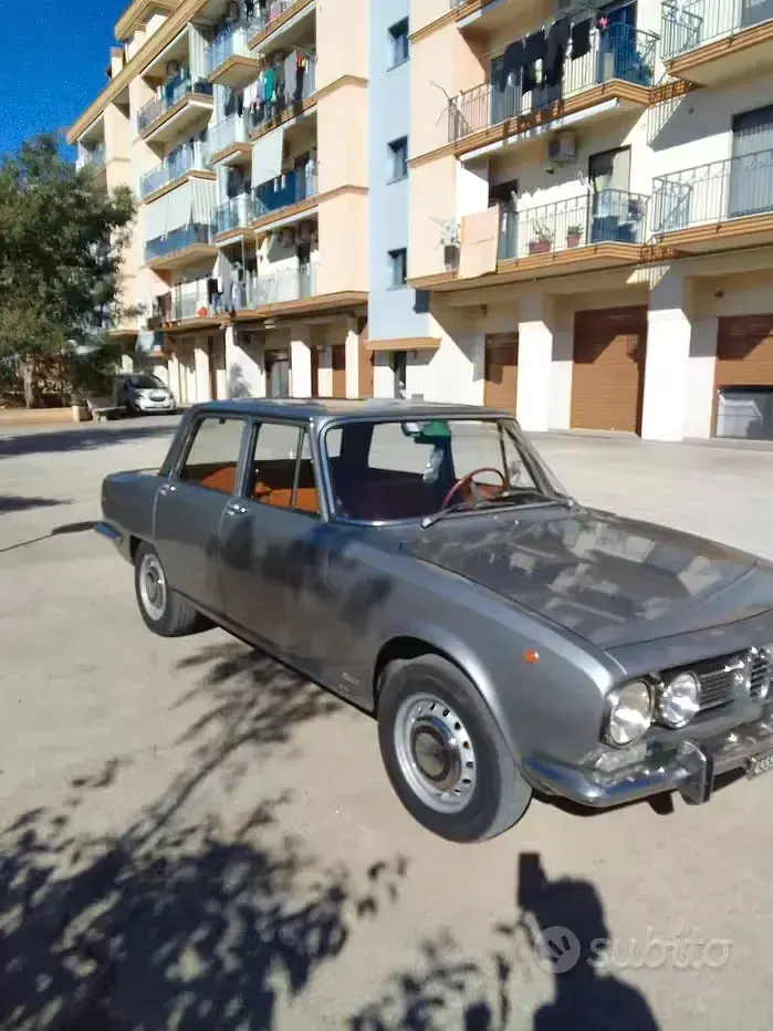 Usata Alfa Romeo 1750 1970 Grigio Berlina
