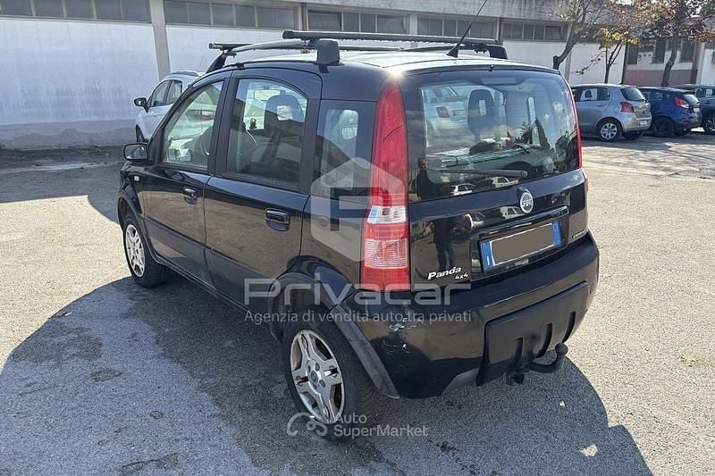 Usata Fiat Panda 4x4 Climbing 60 CV (44 kW) 2006 Nero Utilitaria