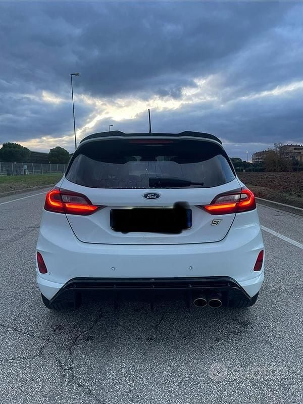 Bianco Usata 2019 Ford Fiesta ST-Line Berlina | 9600 € (Ottimo prezzo) - Immagine 1/4