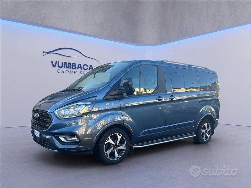 Usata Ford Tourneo Active 170 CV (125 kW) 2022 Blu Monovolume