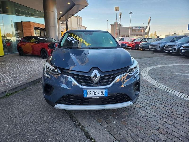 Usata Renault Captur Techno 101 CV (74 kW) 2023 Blu/azzurro SUV