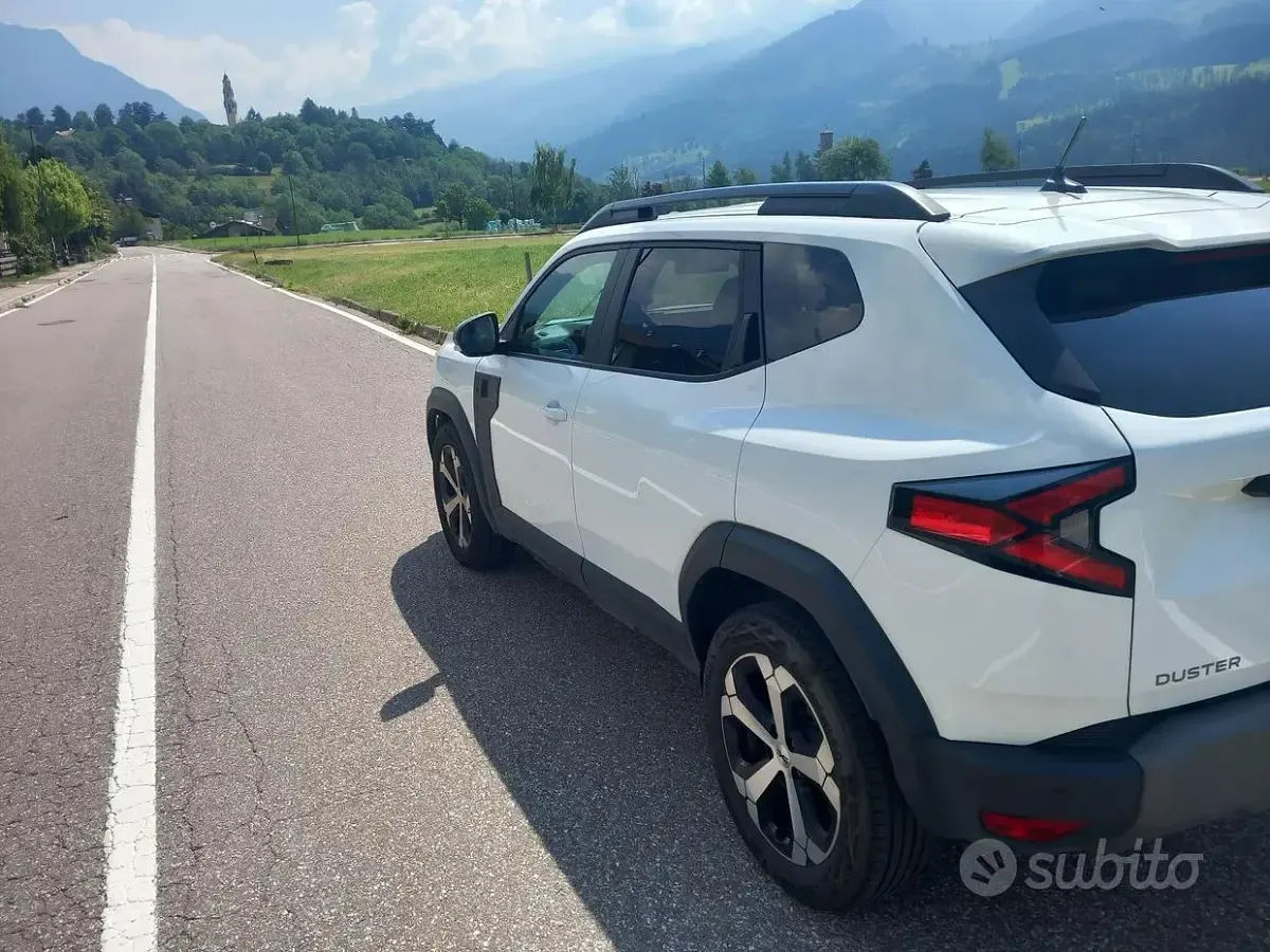 Usata Dacia Duster 101 CV (74 kW) 2025 Bianco SUV