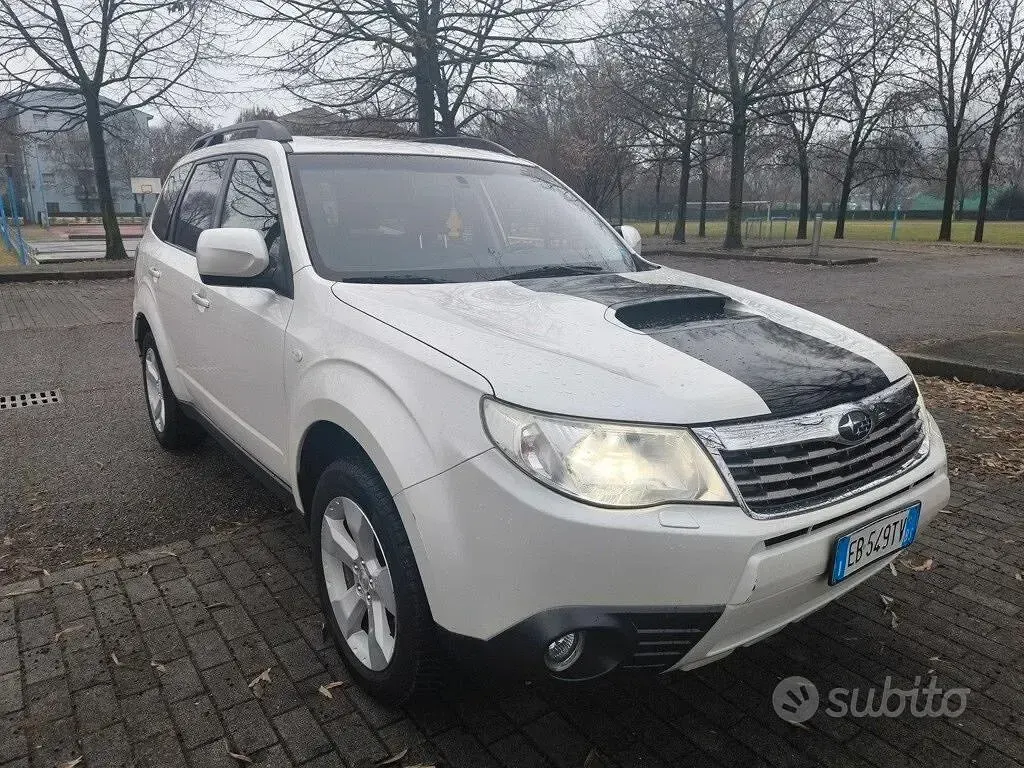 Usata Subaru Forester Trend 147 CV (108 kW) 2010 Bianco SUV