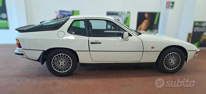Usata Porsche 924 125 CV (91 kW) 1985 Bianco Coupé