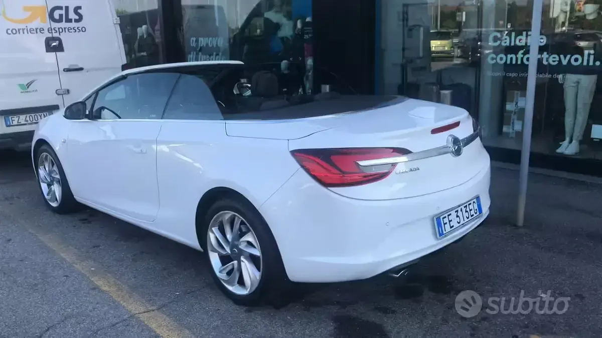 Usata Opel Cascada 170 CV (125 kW) 2016 Bianco Cabrio