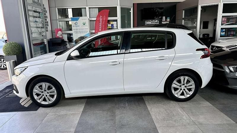 Usata Peugeot 308 Active 131 CV (96 kW) 2021 Bianco Berlina